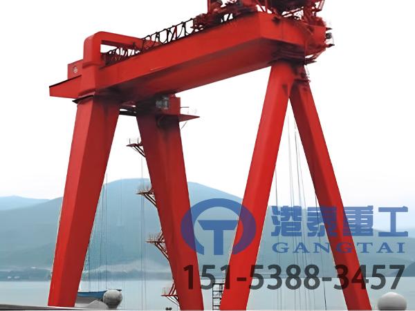 江苏苏州造船龙门吊厂家 相比较传统的造船龙门吊现代龙门吊优势大